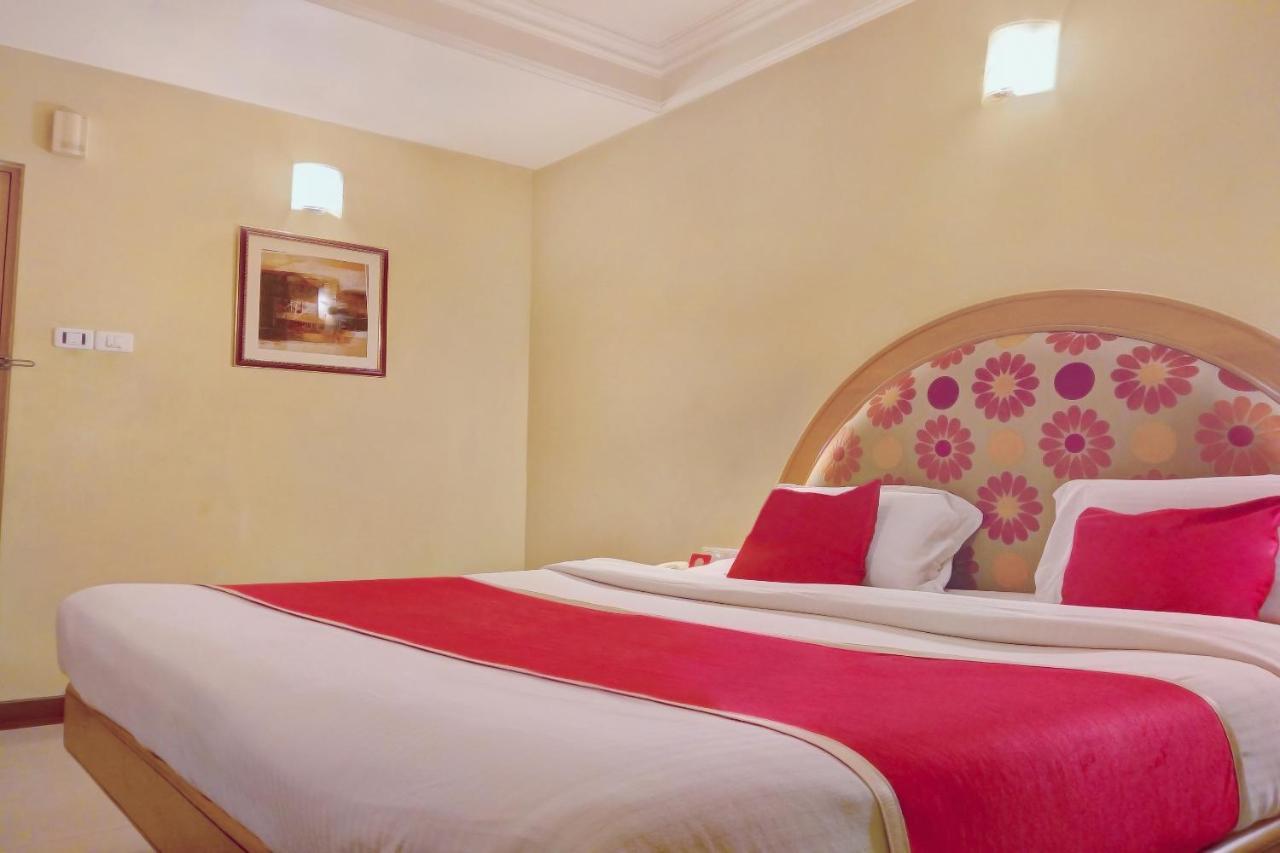 העיר בנגלור Capital O 333 Hotel Crystal Homes מראה חיצוני תמונה