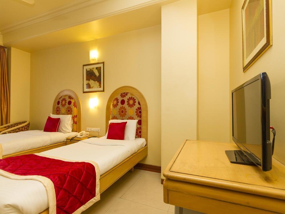 העיר בנגלור Capital O 333 Hotel Crystal Homes מראה חיצוני תמונה