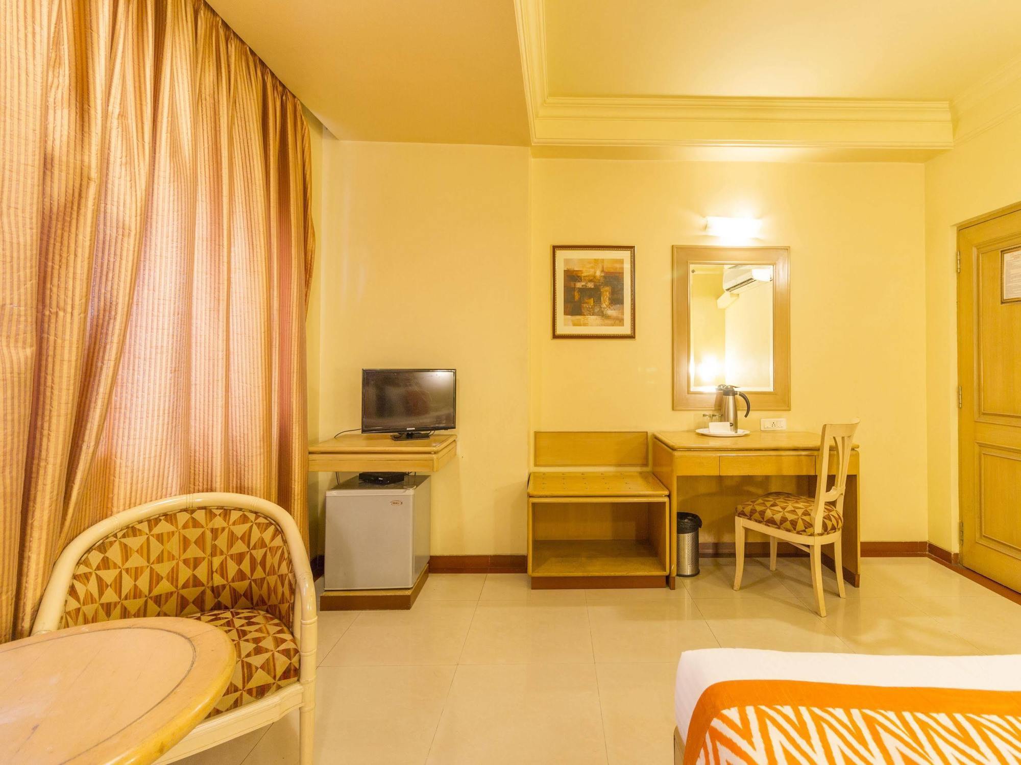 העיר בנגלור Capital O 333 Hotel Crystal Homes מראה חיצוני תמונה